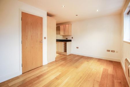 2 bedroom apartment to rent - Photo 5