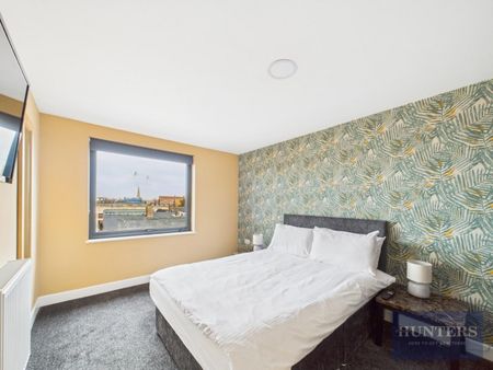 1 bedroom Flat To Let - Photo 3