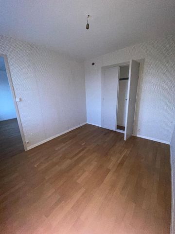 Location Appartement 3 pièces 56m² VAULX EN VELIN 69120 - Photo 2