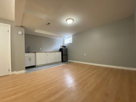 690 Scottsdale Dr, Guelph - Photo 2