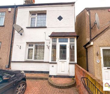 3 bedroom terraced house to rent - Photo 5
