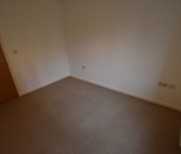 Langcliffe Place Radcliffe Manchester Lancashire - Photo 4