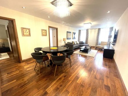 3 bedroom flat to rent - Photo 3