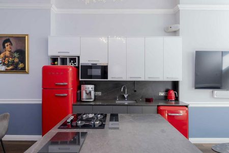 4 bedroom flat to rent - Photo 5
