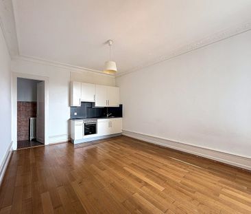 Bel appartement de 1.5 pièce au troisième étage en cours de réfection. - Foto 4