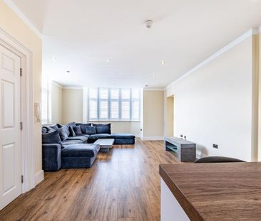 4 bedroom flat to rent - Photo 5