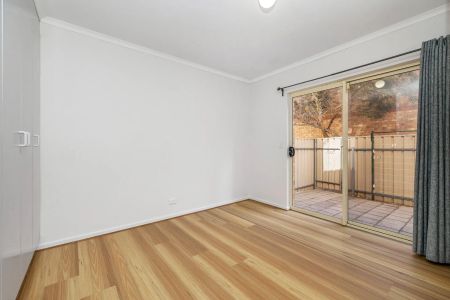 City-Fringe Living with Privacy & Convenience - Photo 3