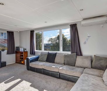 Sunny with a View - Photo 1