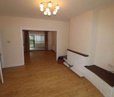 3 bedroom semi-detached house to rent - Photo 2