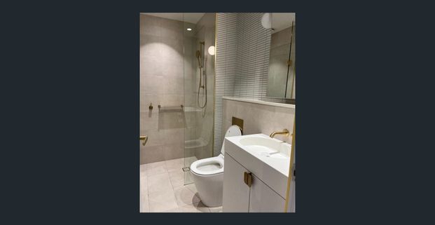 Luxurious and Spacious Apartments in Boxhill Central - Photo 1