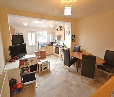 2 Bedroom Terraced To Let - Photo 2
