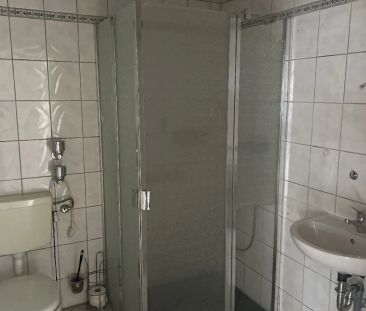 Renovierungsbedürftige 3-Zimmer-Wohnung mit Balkon in Leverkusen-Lü... - Foto 6