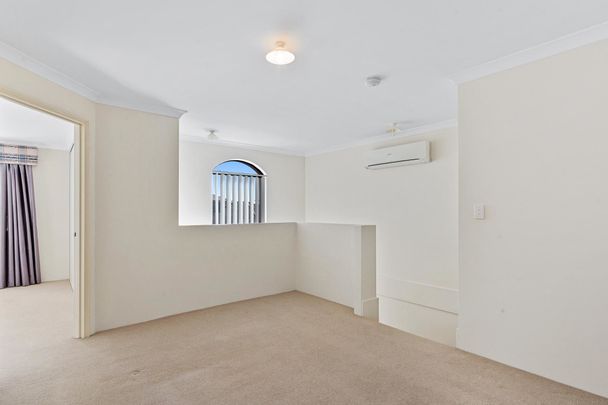 79/27 Meadow Springs Drive, - Photo 1