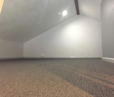 1 Bedroom Studio - IDEAL SPACE FOR ONE - Photo 2