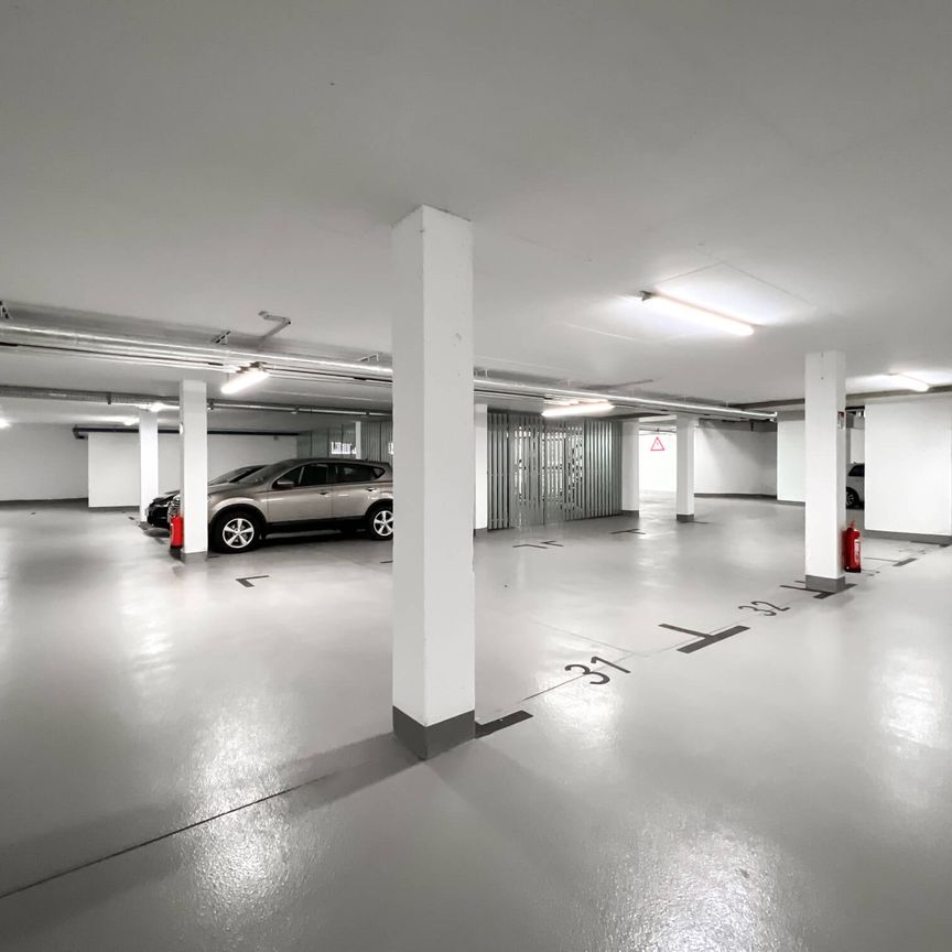 Exklusive klimatisierte Dachterrassenwohnung | Top-Ausstattung | Direkte U3-Anbindung Enkplatz | Stellplatz & Kellerabteil inkl. - Foto 1