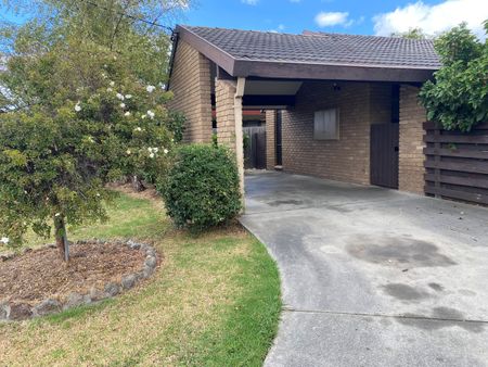 21 The Avenue, Morwell, VIC - Photo 4