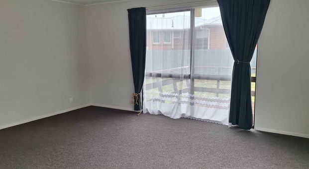 3 Bedroom Family Home - Photo 1