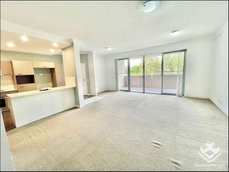 2 Bedroom Apartment in Lakewood Reserve, Varsity Lakes - Photo 3