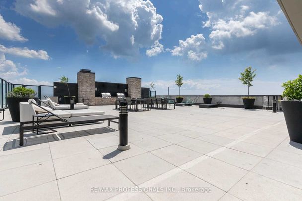 Carlaw Lofts 1190 - Photo 1