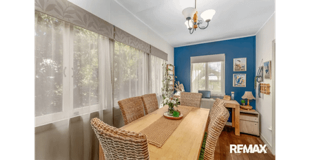 FAMILY HOME - Photo 5