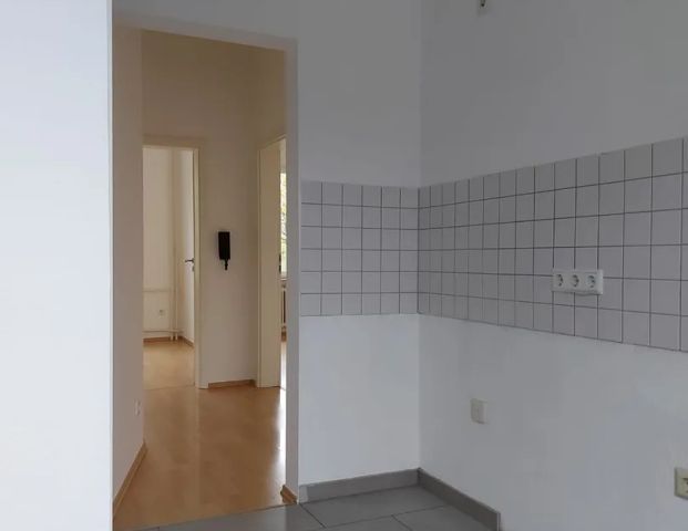 Gemütliche 3-Raum-Wohnung für Singles im Herzen von Oberpleis - Photo 1