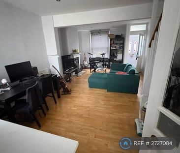 2 bedroom terraced house to rent - Photo 1