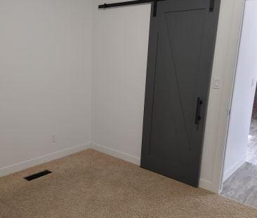 711b Royal St, Regina - Photo 1