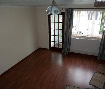 2 bedroom terraced house to rent - Photo 6