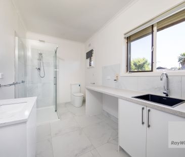 Versatile Living in a Sought-After Deer Park Pocket - Photo 6