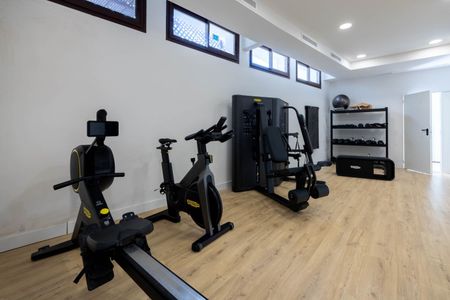 Middle Floor Apartment in Fuengirola - Photo 4