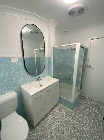 Unique Duplex! - Photo 5