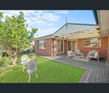 4 Robinia Parade, Springfield, NSW 2250 - Photo 3