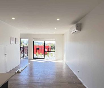 Modern townhouse - Two Living - Photo 5