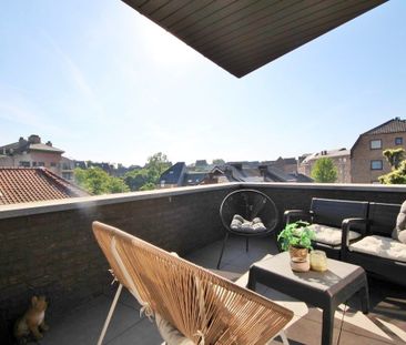 Duplexappartement op een zeer gunstige ligging midden in het centrum - Photo 3