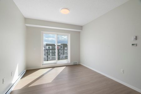 3209 - 33 Carringham Gate Northwest, Calgary - Photo 5