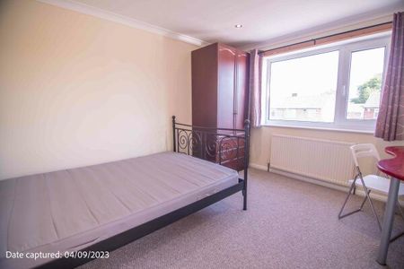 14 Brentwood Crescent - Photo 4