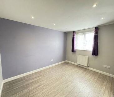 3 bedroom property to rent - Photo 3