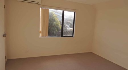 PAKURANGA 4 bedrooms family home - Photo 3