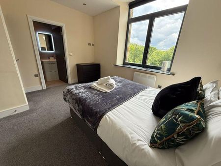 3 bedroom apartment to rent - Photo 3