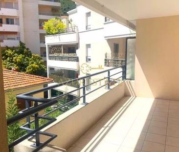 BEAUSOLEIL/MONEGHETTI : 2 PIECES AVEC TERRASSE ET GARAGE - Photo 4