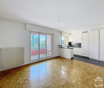 Proche de toutes commodités, appartement de 2 pièces au 2ème étage - Photo 3