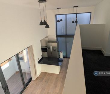 3 bedroom semi-detached house to rent - Photo 4