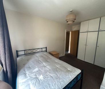 Eccles New Road, Salford - Photo 1