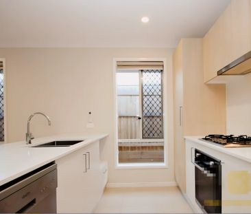 4 bed 2 bath - Photo 4