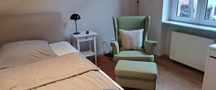 Fußläufig zur Schweizer Strasse: hochwertig eingerichtetes 1 Zimmer Apartment mit separater Kitchenette - Photo 1