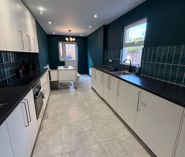 Room in a Shared House, St Ann's Road, N15 - Photo 1