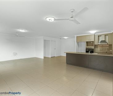 MODERN FAMILY HOME WITH STUNNING SUNSET VIEWS! - Photo 5