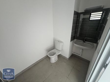Location Appartement 1 pièce 30m² LE TAMPON 97430 - Photo 3