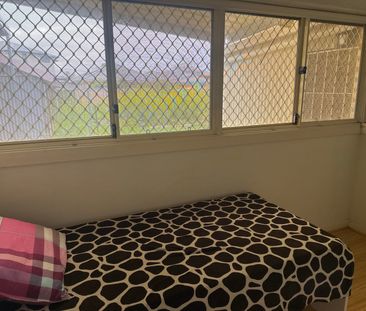 Croydon Park - Photo 1