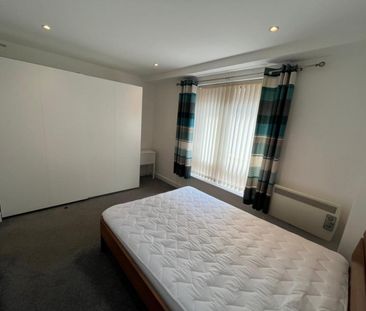 1 bedroom Flat To Let - Photo 3